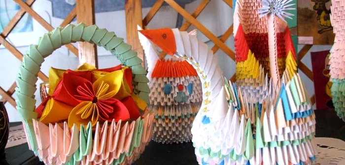 Lucrările sunt realizate de persoane cu handicap în timpul terapiilor ocpuaţionale