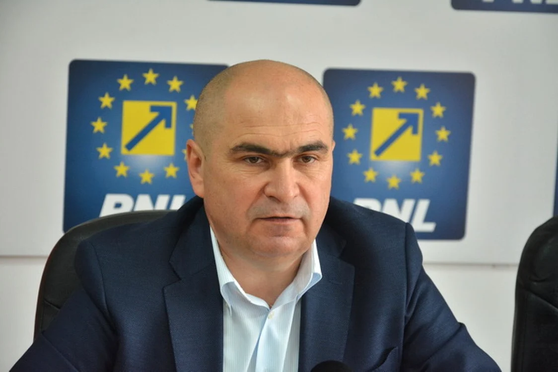 Ilie Bolojan nu s-a angajat să-i ofere susţinere nici lui Ludovic Orban, nici lui Florin Cîţu, care au participat la Congresul liberalilor din Bihor separat