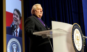 Să vedem cît valorează NATO interviu cu Lech WALESA jpeg