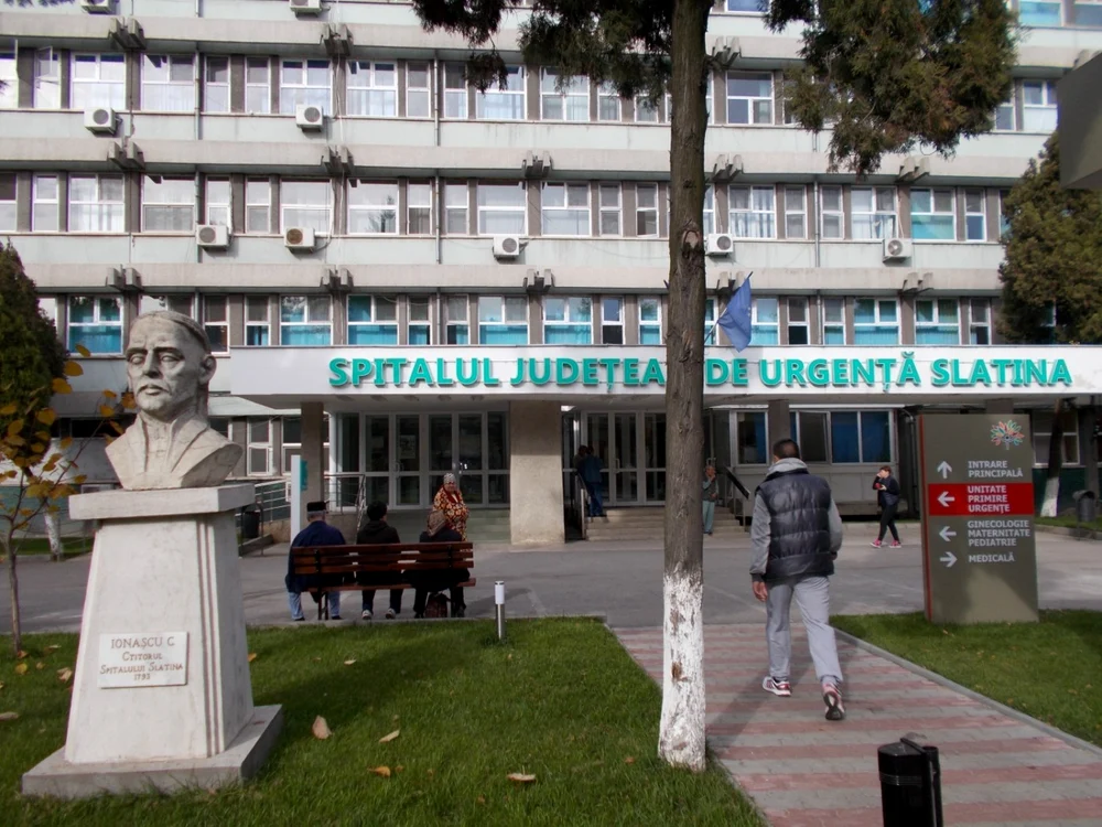 Aproape 70 de candidaţi pentru 13 posturi la SJU Slatina FOTO: Alina Mitran