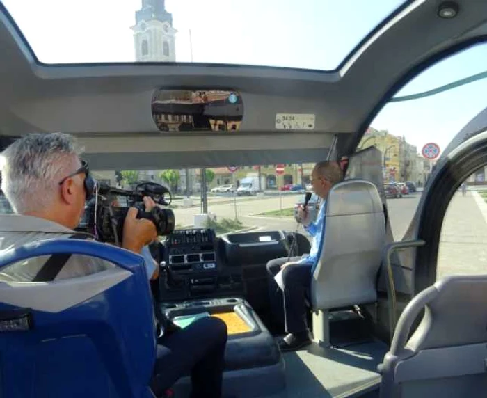 Autobuz turistic