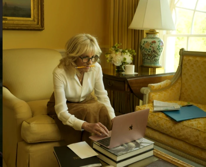 Jill Biden pe coperta revistei Vogue Foto Captură via The Sun