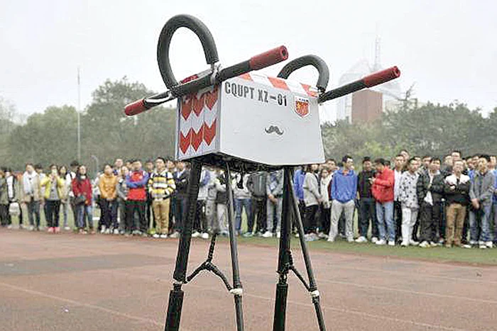 
    Xingzhe a reuşit performanţa în 37 de ore  