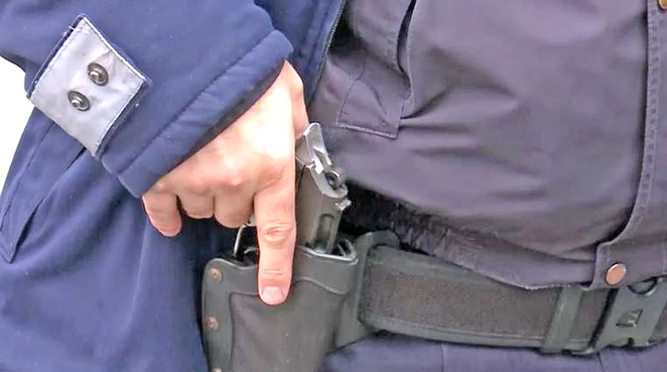 Episodul de ieri dimineaţă s-a consumat în sediul poliţiei Bacău