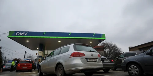 Benzinărie - combustibil - benzina = motorina FOTO Mediafax 
