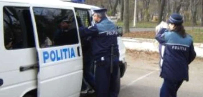 Braşov: Poliţiştii şpăgari au fost trimişi în judecată