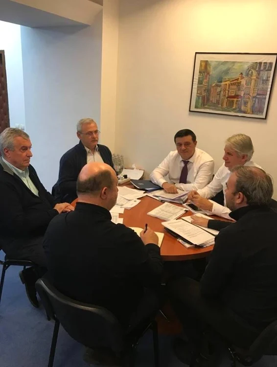 Calin Popescu Tăriceanu, Liviu Dragnea, Niculae Bădălău, Orlando Teodorovici, Darius Vâlcov şi Daniel Chiţoiu, pe vremea când finanţele ţării erau pe mâinile lor.