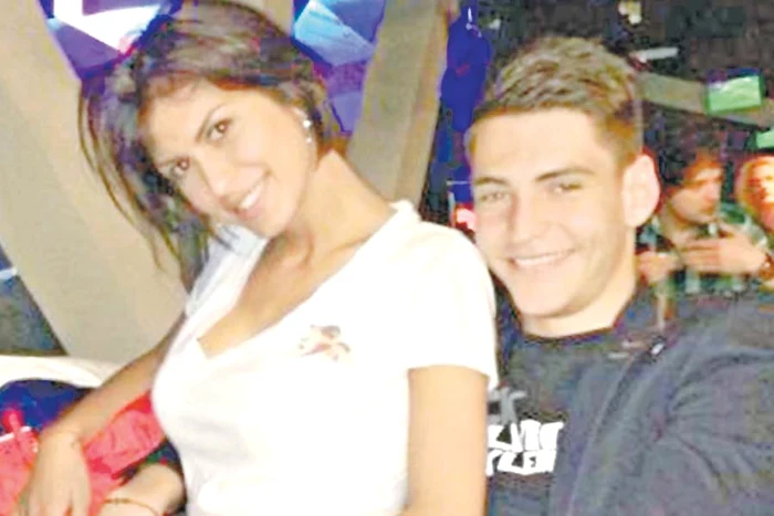 
    Mădălina Pamfile este renumită  în lumea mondenă pentru relaţiile cu jucătorii sportului-rege  