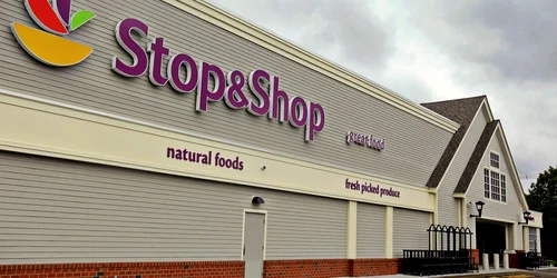 Stop&Shop este unul dintre brandurile de hipermarketuri cu care Ahold operează pe piaţa americană FOTO