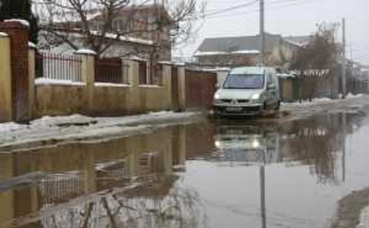 O parte din străzile din Bucureşti au mari probleme cu canalizarea