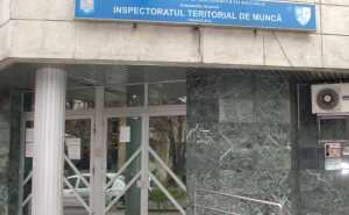 Şase anjajatori  care se foloseau de munca "la negru" au fost amendaţi