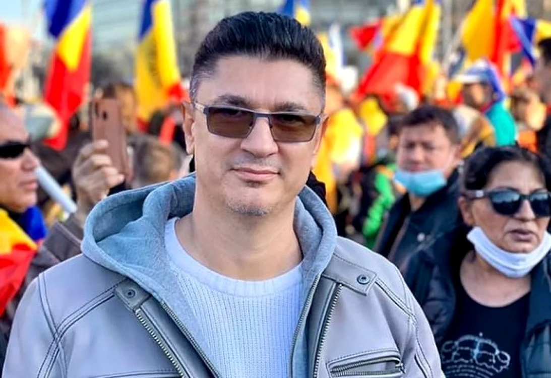 Luis Lazarus este pe locul doi în lista partidului condus de Șoșoacă FOTO Facebook 