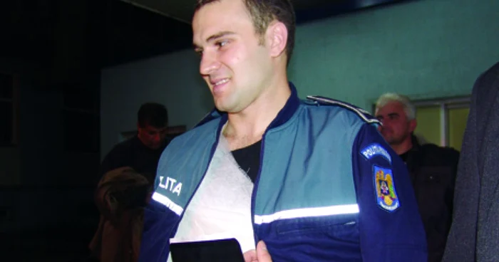 Ion Mircea a fost luat la pumni de un taximetrist la aeroport