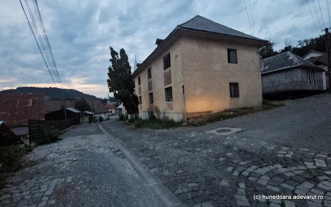 Orasul Abrud din Alba Foto Daniel Guță (8) jpg