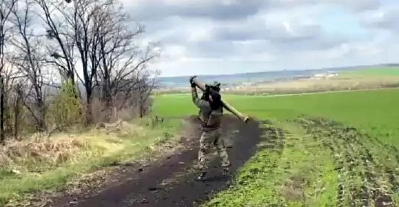 Soldatul ucrainean care a lansat racheta Martlet FOTO captură video