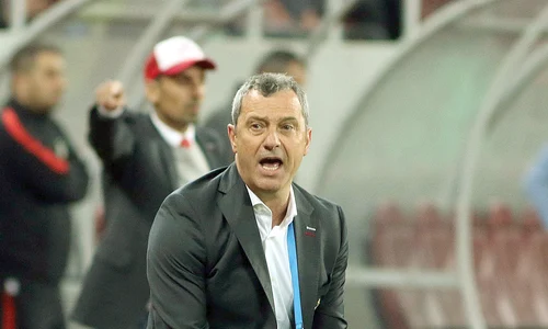 Meciul lui Dinamo  cu CFR Cluj, de  mâine seară, va  fi ultimul pentru  Rednic pe banca  tehnică a “câinilor” jpeg