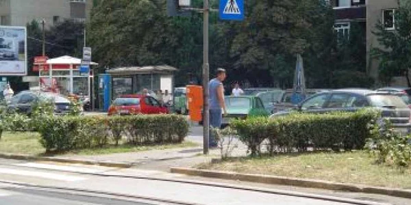 Ploieşti: Indicatoare cu flash-uri montate la trecerile de pietoni