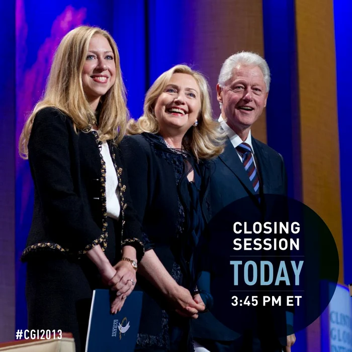 
    Chelsea alături de părinţii ei Bill şi HillaryFOTO Facebook  