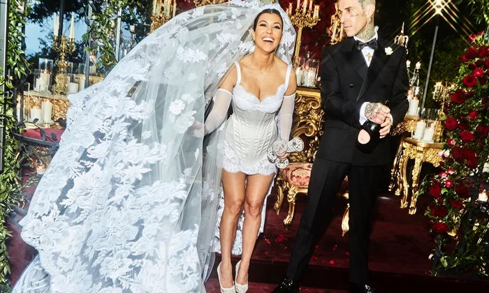 kourtney kardashian travis barker (1) jpg