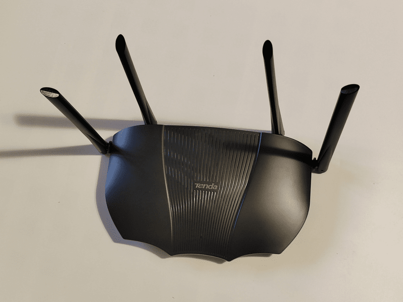 Tenda RX9 PRO, router Wi-Fi 6 pentru case inteligente [TECH REVIEW]