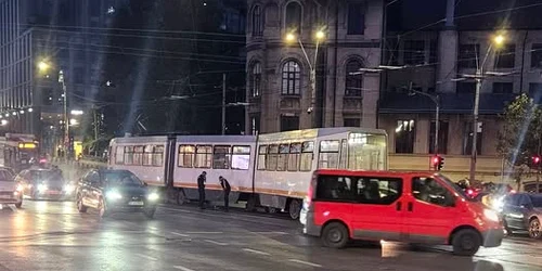 tramvai deraiat bucuresti jpg