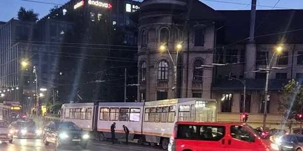 tramvai deraiat bucuresti jpg