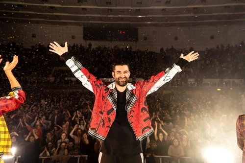 1 concert smiley 3 jpg jpeg