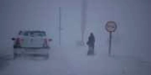 Iarna revine în forţă pe drumurile judeţene