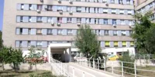 Tinerii au mai furat telefoane mobile şi din Spitalul Judeţean