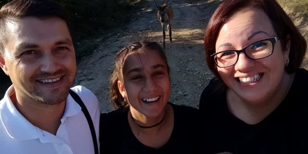 maria şi familia adoptiva