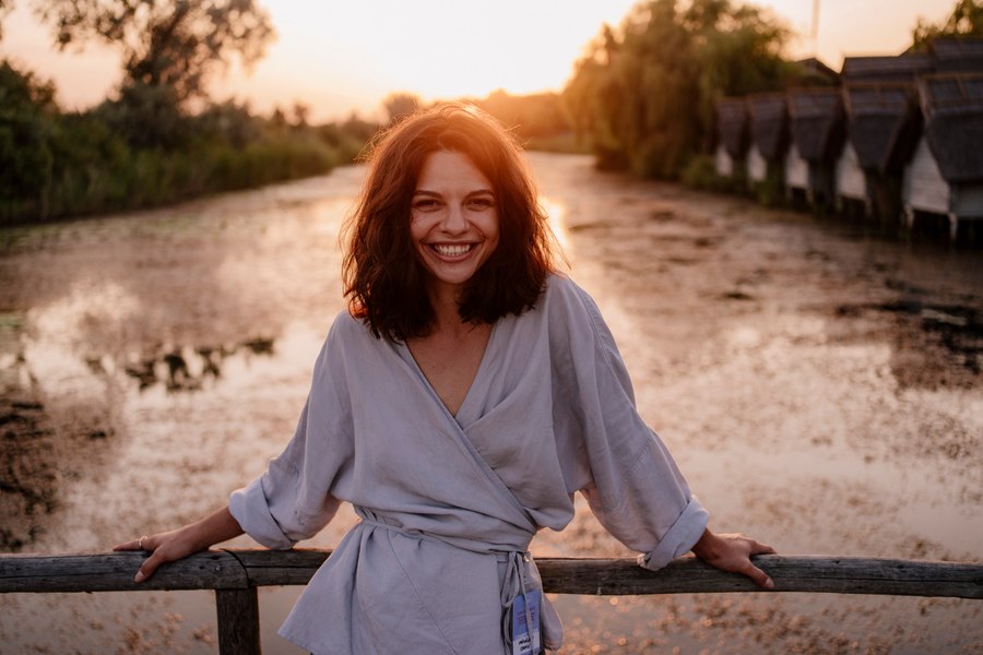 INTERVIU Mădălina Craiu, actriță:  „Mergeam în Vama Veche în fiecare an și chiuleam doar dacă îmi permitea orgoliul“
