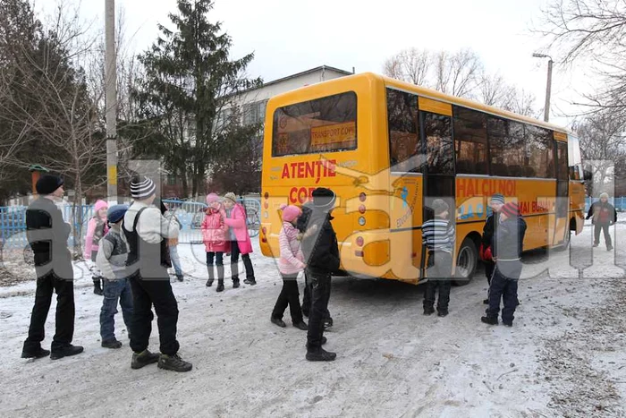 autobuz scolar