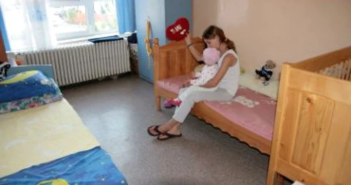 Târgu-Jiu: Centrul Maternal din Târgu Jiu, refugiul mamelor minore