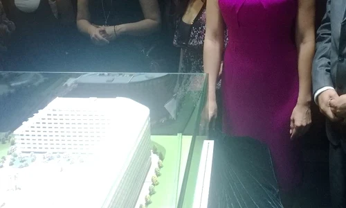 iulia vantur2 jpeg