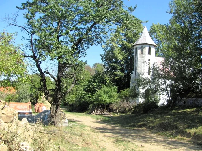 Satul a fost abandonat de decenii