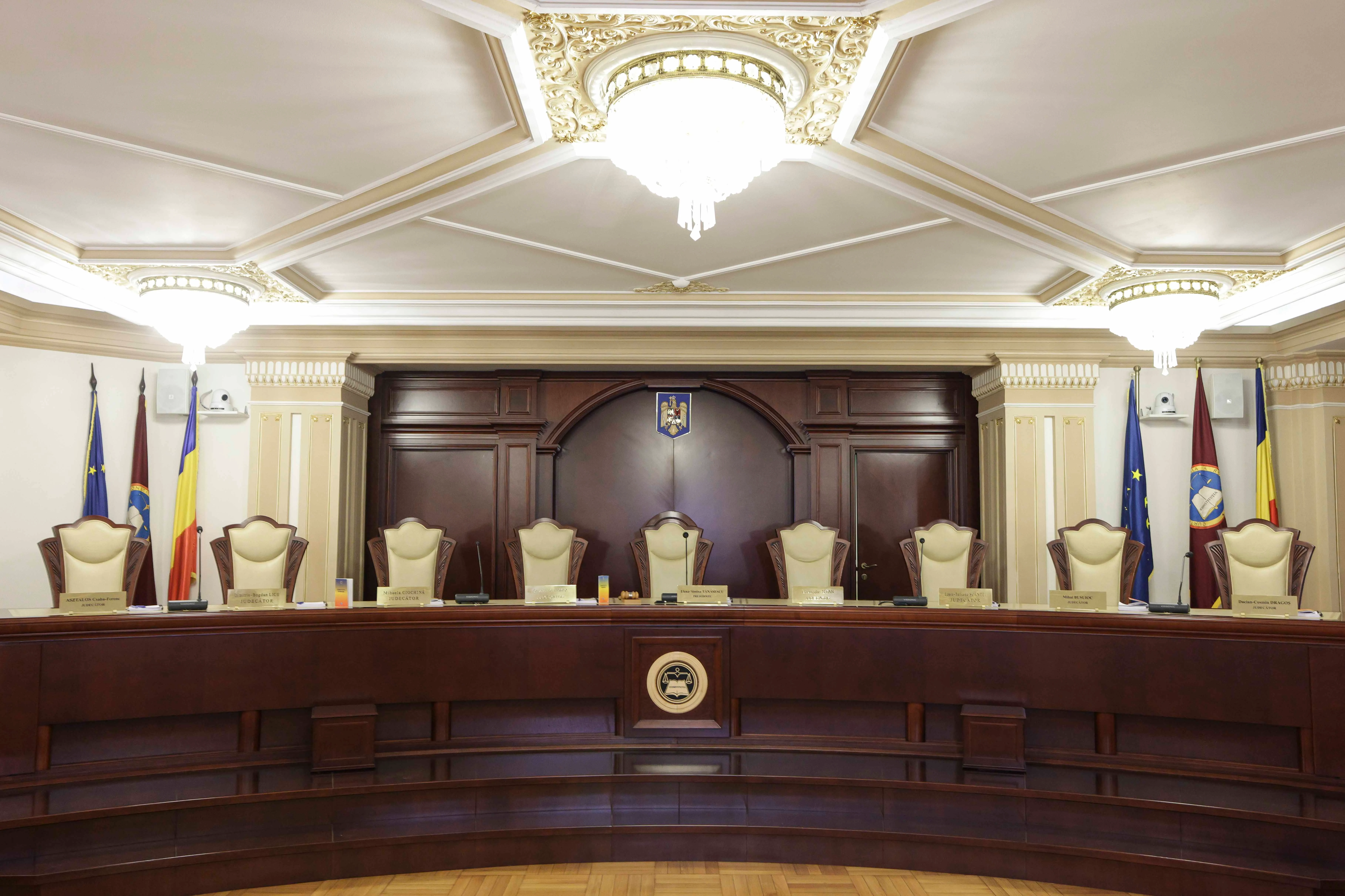 CCR continuă simulacrul de justiție