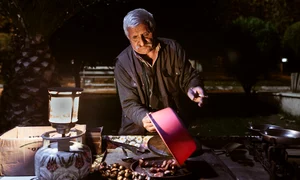 sales person 2879550 1280 jpg