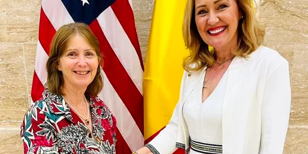 elena Lasconi si ambasadorul SUA   Foto Facebook jpg