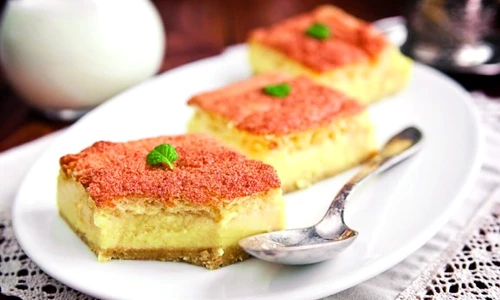 prajitura cu branza si aluat de biscuiti 580x400 jpeg