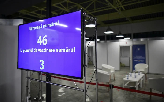 
    Centrele de vaccinare vor fi organizate în diferite spații stabilite de șefii DSP-urilor  