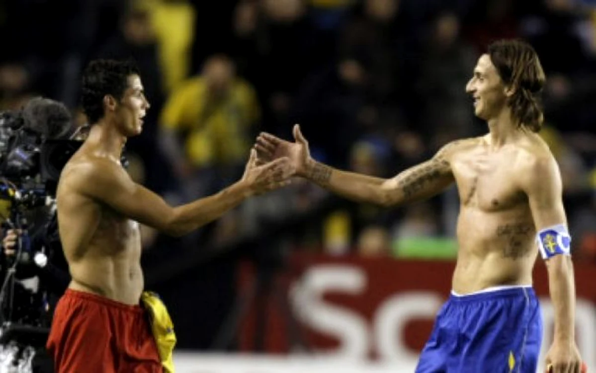 
    Ronaldo şi Zlatan  