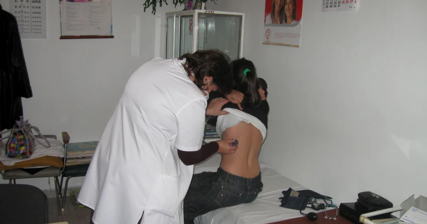 Botoşani: Salariul unui medic şcolar ajunge la 2000 de lei lunar