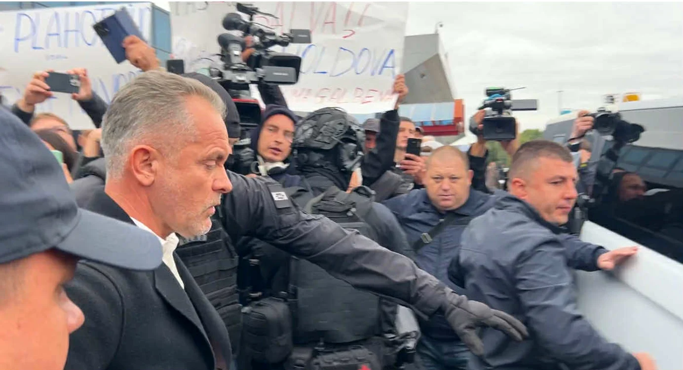 Mandatul de arestare pe numele lui Vladimir Plahotniuc a fost prelungit. FOTO: Zdg.md