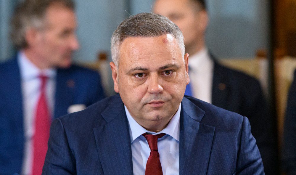 AUR depune moțiune împotriva ministrului Florin Barbu: „Poartă responsabilitatea pentru acest dezastru asupra economiei românești”