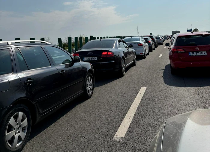 Aglomerație pe Autostrada Soarelui FOTO Facebook / Ana-Maria Nita