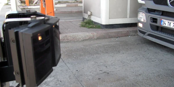 Încasările au crescut de trei ori, după montarea camerelor video în exterior