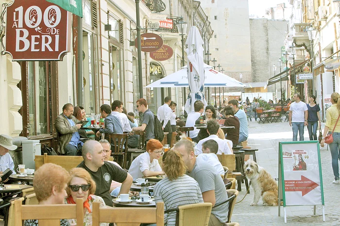 Toţi tinerii care se duc la terase pot migra la concertele care vor avea loc în Piaţa Sf. Anton în zilele de 2 şi 3 mai