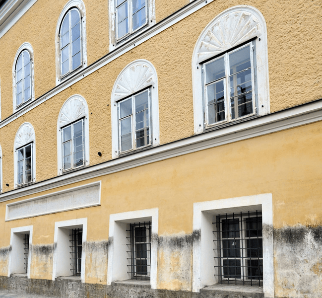 Renovarea casei lui Adolf Hitler va costa dublu față de estimări. Ce au recomandat specialiștii