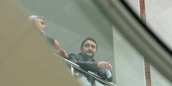 Profesorul Dan Octavian Vişan, pe holurile Tribunalului Bucureşti