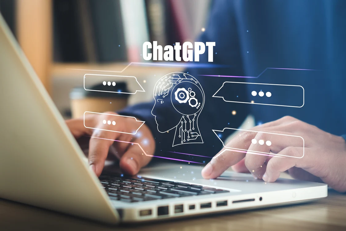 Potrivit OpenAI, GPT-5 a extins accesul la liniile de urgență. FOTO Shutterstock